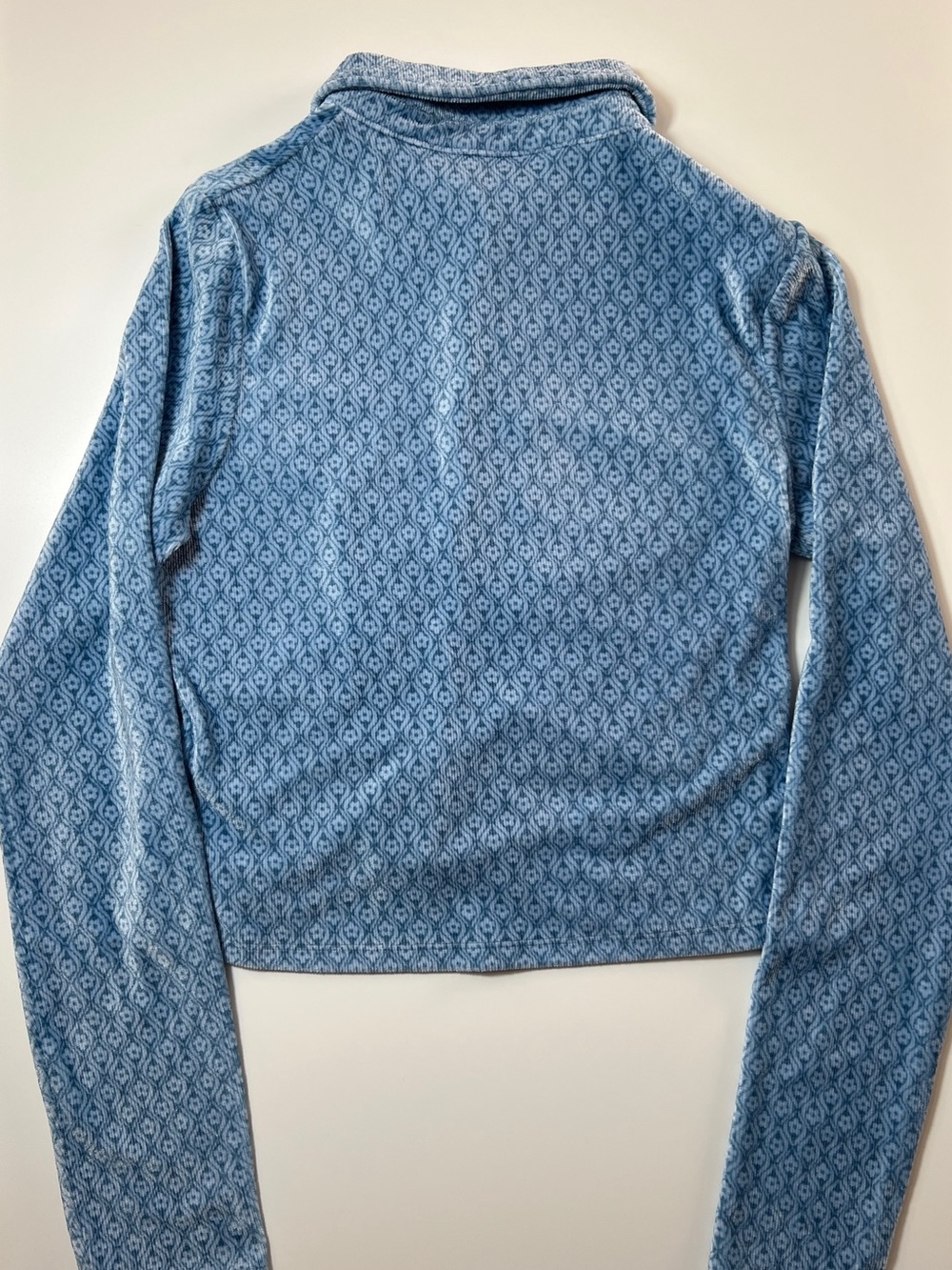 Ruched Blue Crop Top Long Sleeve Button Front Y2K Coquette Soft Stretch L - Picture 3 of 10